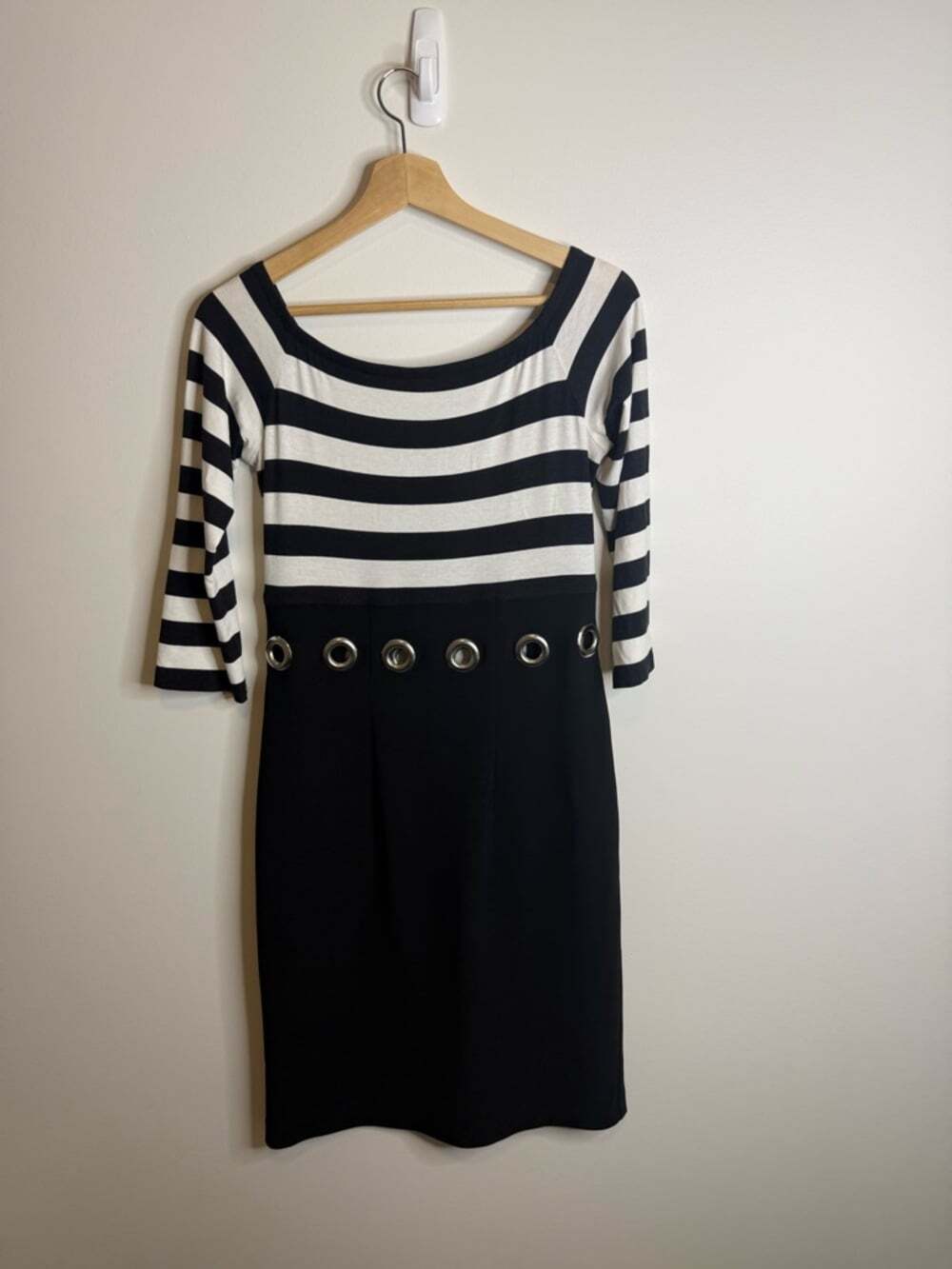 Joseph Ribkoff Black and White Striped Midi Dress cut out size 4 - Picture 2 of 9